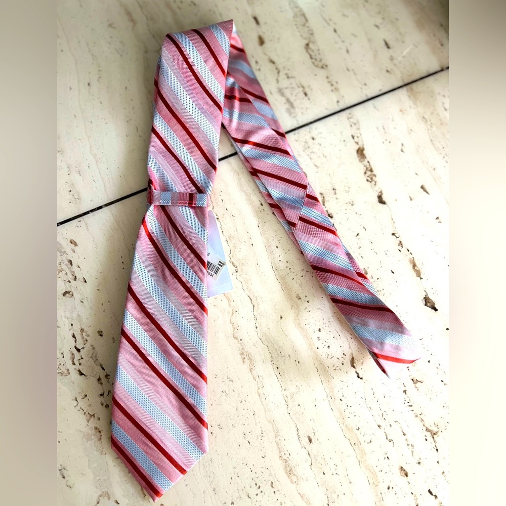 NWT CALVIN KLEIN STRIPED SILK TIE